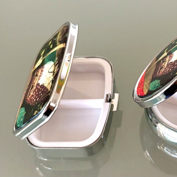 Baby Owl Toadstool Umbrella Purse Vitamin Decorative Pill Box Secure Container - Picture 4 of 5